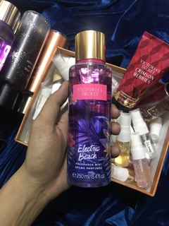 [TESTER]..::✨𝗖𝗢𝗠𝗕𝗢 20 Xịt Thơm Body Mist 𝗩𝗜𝗖𝗧𝗢𝗥𝗜𝗔'𝗦 𝗦𝗘𝗖𝗥𝗘𝗧 𝗥𝗔𝗡𝗗𝗢𝗠 đủ mùi✨::..
