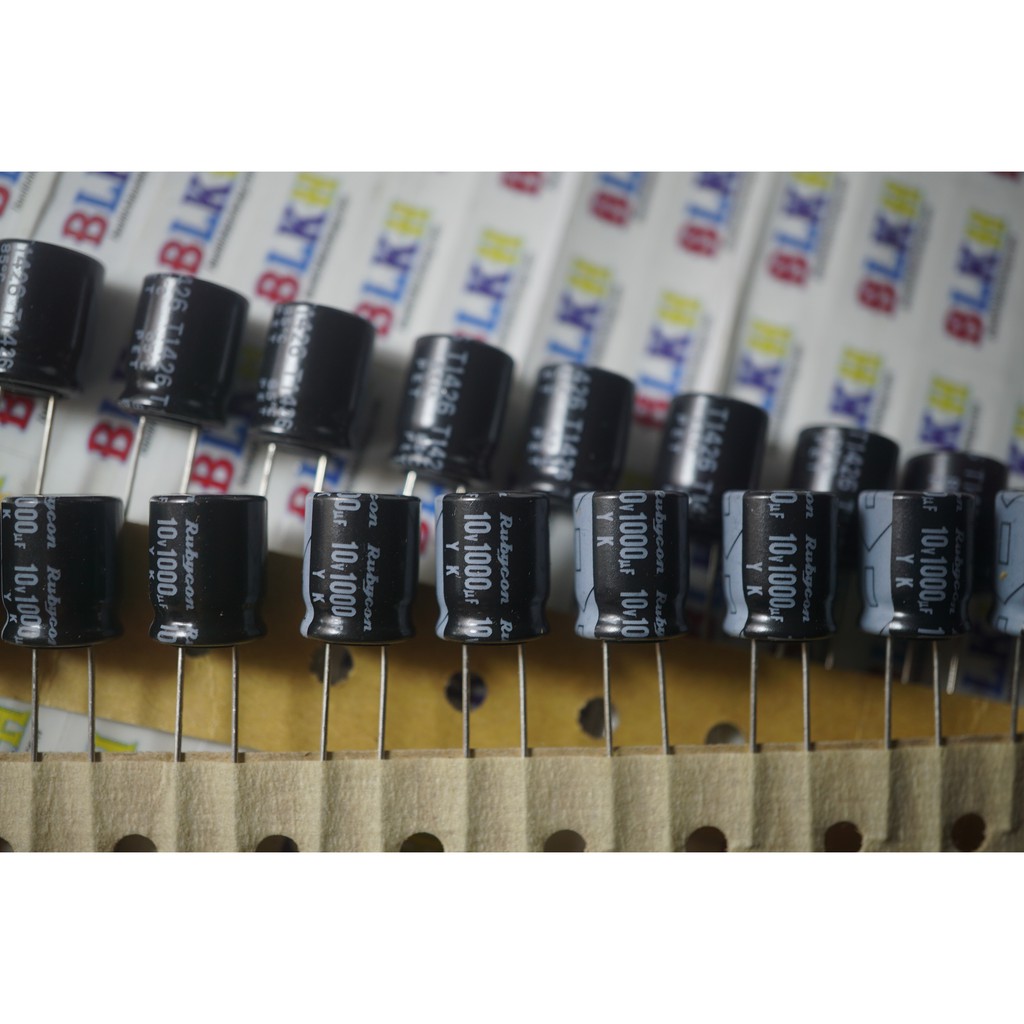 20 Tụ hóa Nhật Bản 10V 1000uF 10x12 chính hãng Rubycon