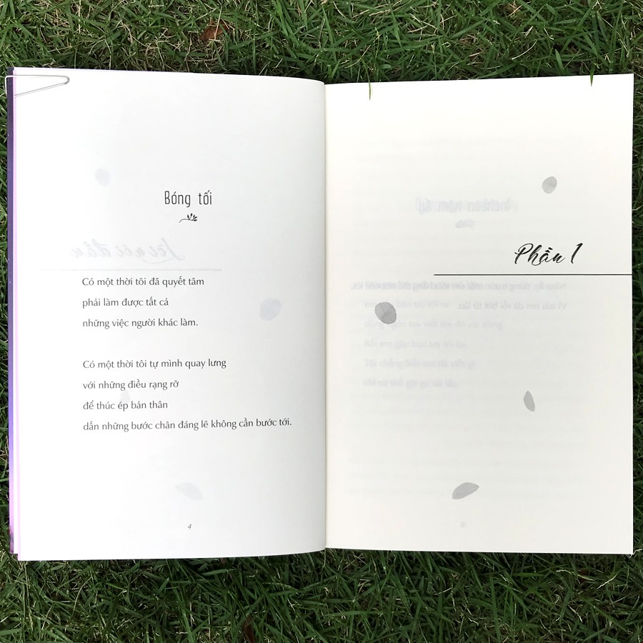 Sách - Thế Giới Sẽ Chẳng Có Gì Thay Đổi Kể Cả Khi Bạn Khóc (Tặng kèm Bookmark) | BigBuy360 - bigbuy360.vn