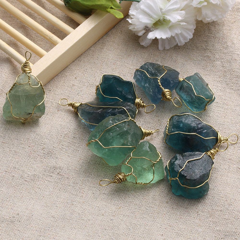 Mặt Dây Chuyền Đá Fluorite Xanh Tự Nhiên 2.5-3cm