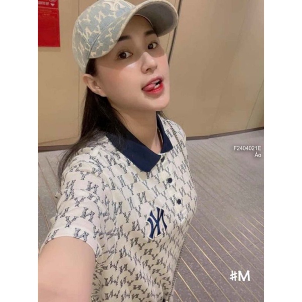 Áo thun polo họa tiết chữ phối cổ bẻ đen tay ngắn 2404