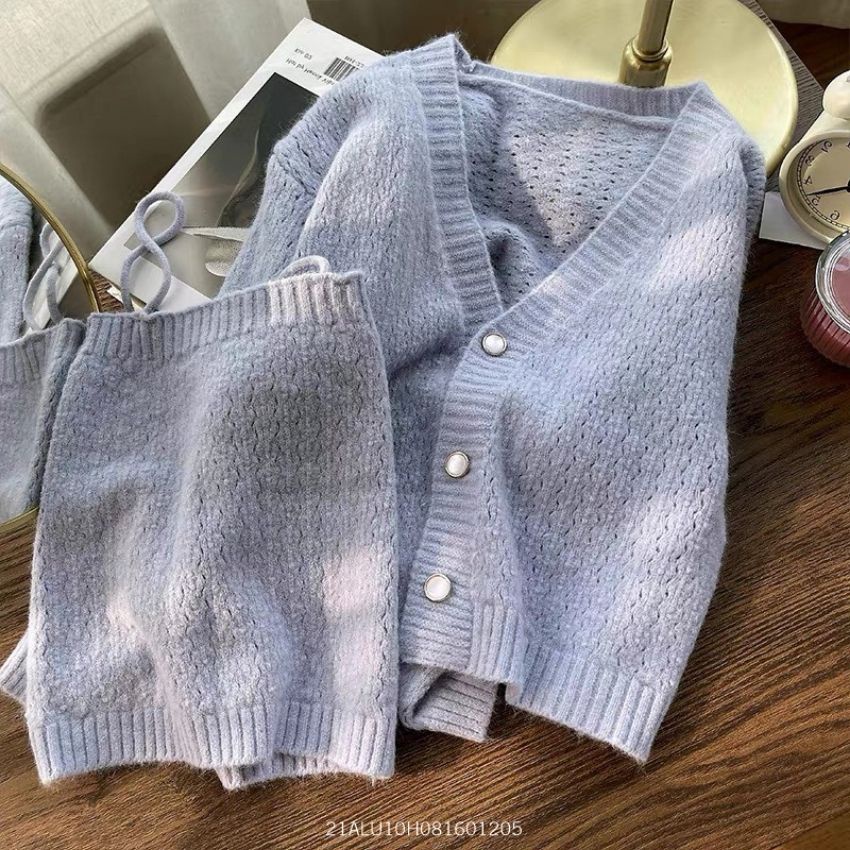 Set áo len hai dây + khoác cardigan thời trang thu đông ulzzang hàn quốc Fmstyle Saigon 21ALU10H081601 | BigBuy360 - bigbuy360.vn