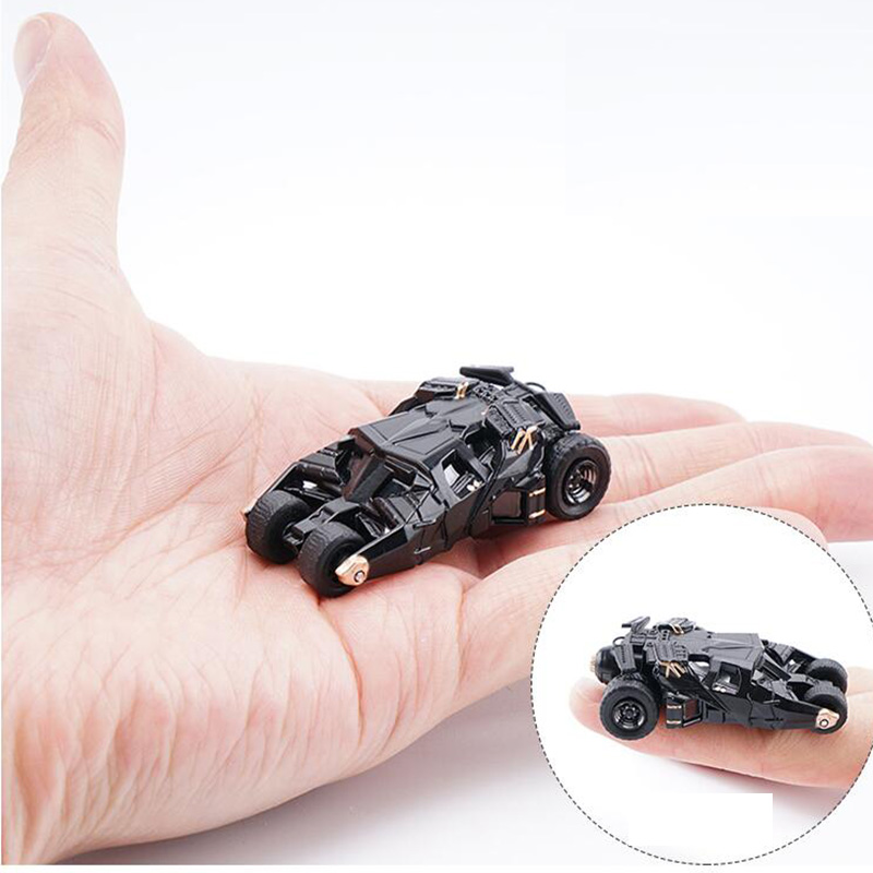 TOMICA Mô Hình Xe Batman Chân Thật