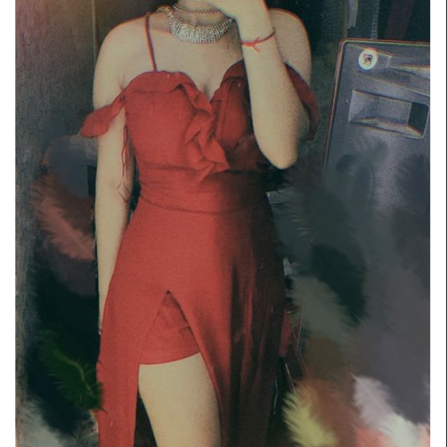 Đầm tiec dài