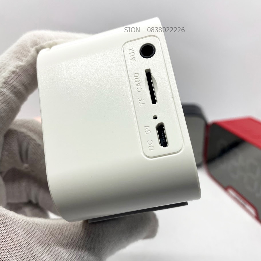 [Mã ELHACE giảm 4% đơn 300K] Loa Bluetooth Kiêm Đồng Hồ Màn Hình Led Tráng Gương (Đồng hồ báo thức, Đài FM)