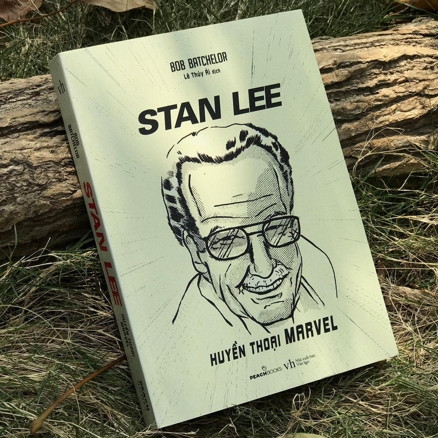 Sách - Stan Lee - Huyền Thoại Marvel (Kèm Postcard)