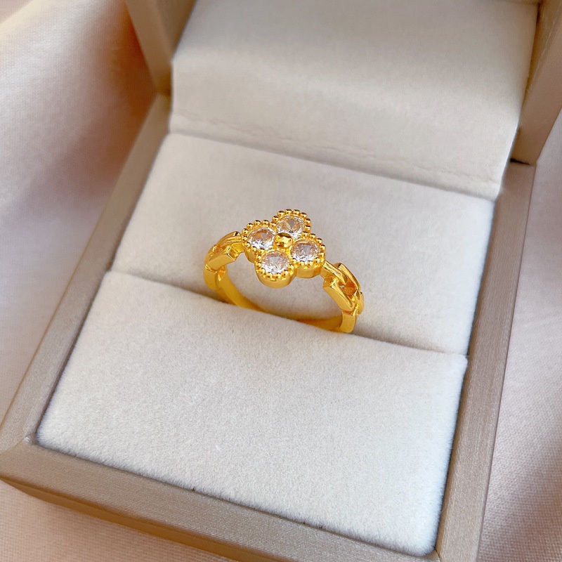 Nhẫn Titan nữ không gỉ Vàng 18k Trang sức Titan cỏ 4 lá kim cương sang trọng