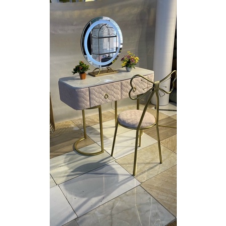 Bàn trang điểm bọc đệm phong cách châu âu BT139