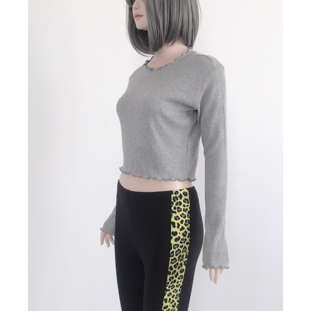 Áo croptop xám dài tay form ôm vnxk