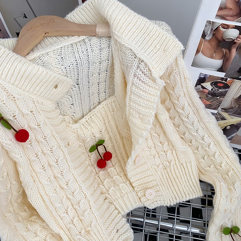 Set áo khoác cardigan kèm áo hai dây đính quả cherry Thucucstore Áo cardigan len hàng Quảng Châu loại 1