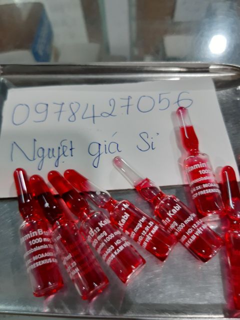 Ống đỏ vitamin trắng da pha kem