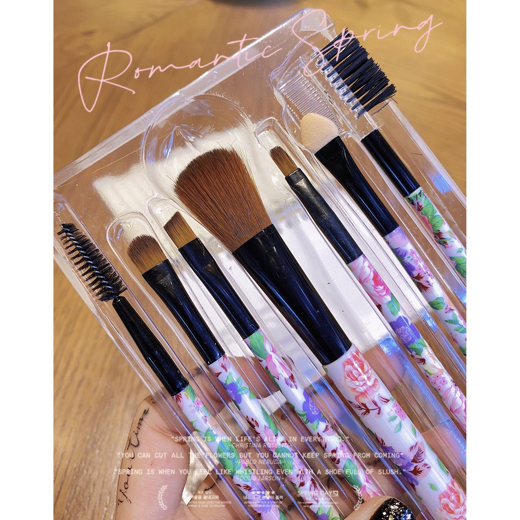 Bộ Cọ Makeup 7 Cây Hộp Nhựa Cutie Nội Địa Trung