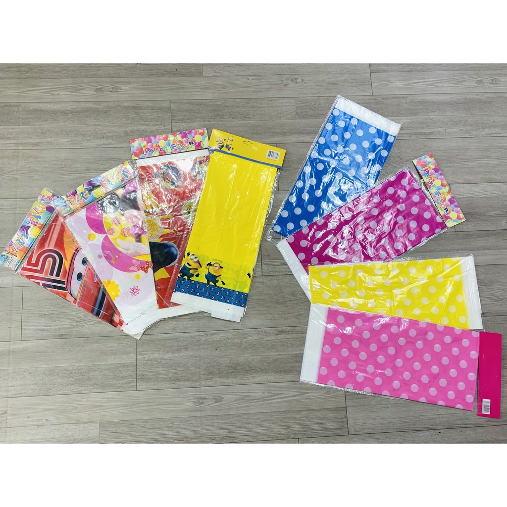 Khăn trải bàn tiệc trang trí sinh sinh nhật cho bé trai bé gái nhiều màu dễ thương HAPPYKID KTBT
