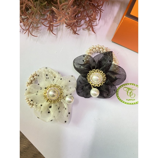 DÂY CỘT TÓC CÓ GIÃN ĐÍNH HOA PHA LÊ VÀ HẠT NGỌC TRAI PHONG CÁCH HÀN QUỐC