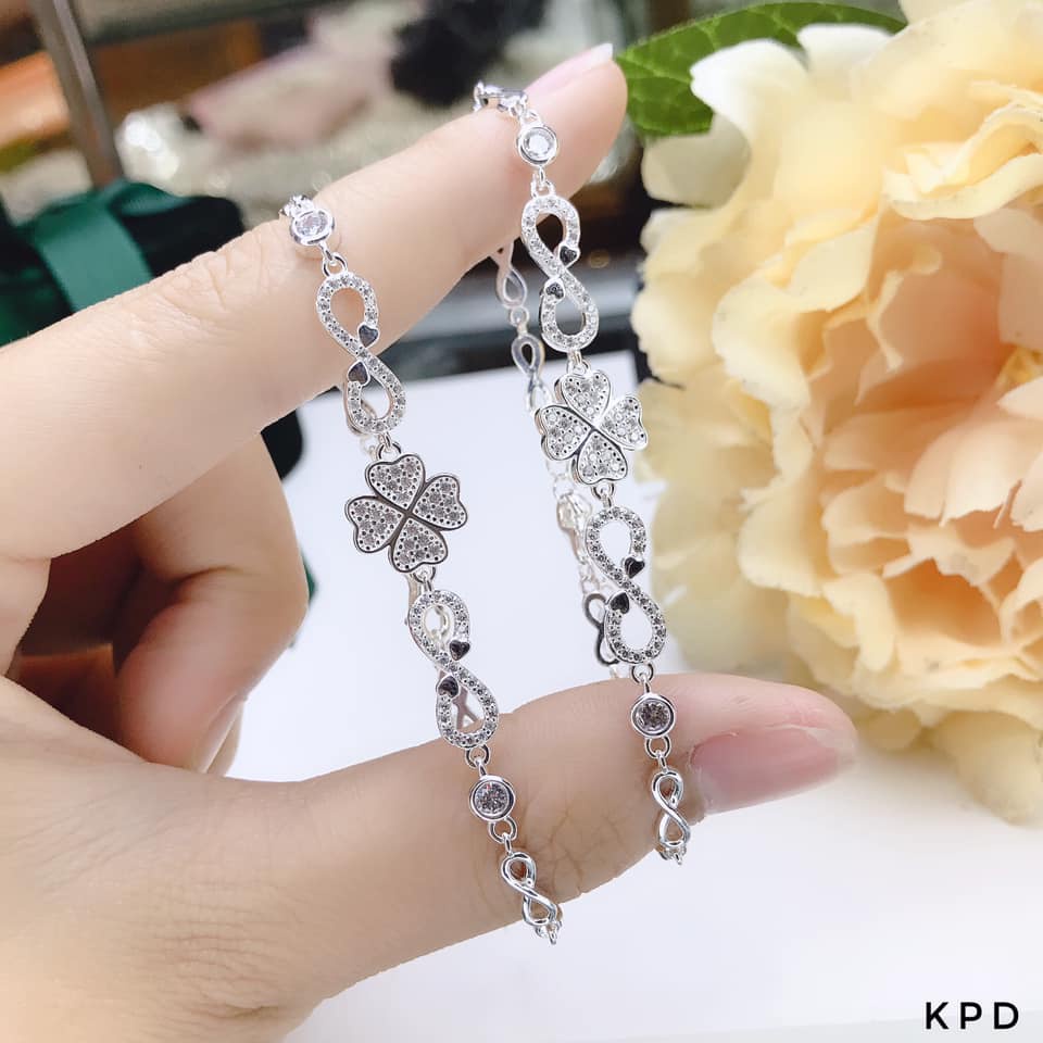 Lắc tay 4 lá bạc ta