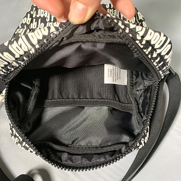 Túi Đeo hông Fear of God 6th, Túi đeo chéo FOG họa tiết full chữ, chất liệu vải, Size 18x22 cm BapeVN