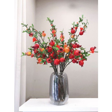 Hoa giả để bàn decor chụp ảnh cành lựu giả may mắn phú quý tài lộc quả to đẹp cao 90 cm MiibooShi S075