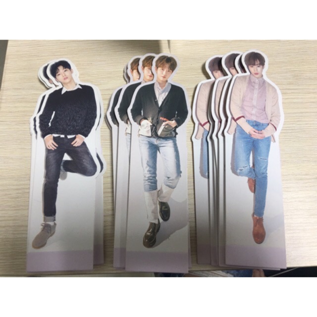 STANDEE WANNA ONE NOTHING WITHOUT YOU