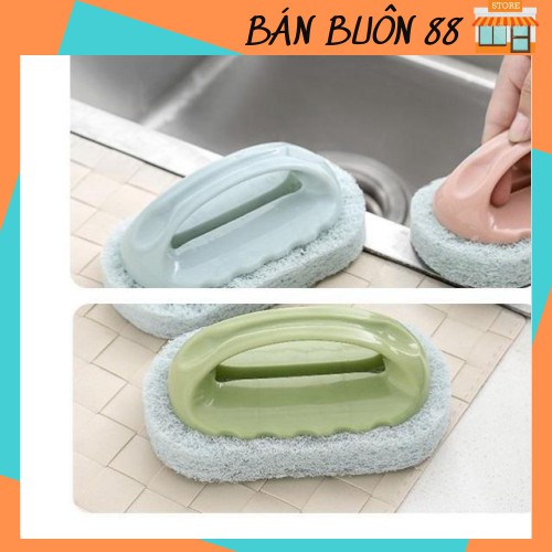 Bàn chải cọ rửa bọt biển đa năng có tay cầm tiện dụng - GIAO MÀU NGẪU NHIÊN 88081 shop Giang Phạm