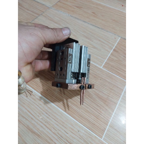 Bộ cân lực trụ hàng