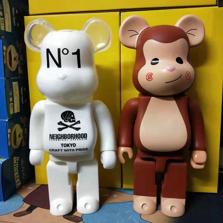 Mô Hình Lắp Ráp Nhân Vật Gấu Nâu 400%