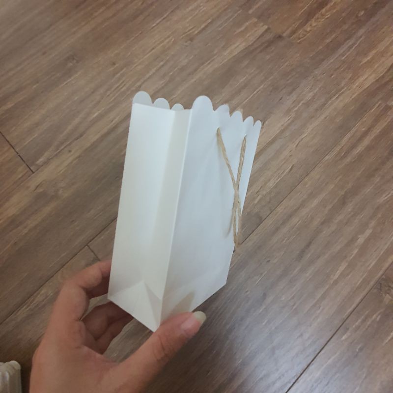 Túi giấy size nhỏ có sẵn 15x10x5,5cm