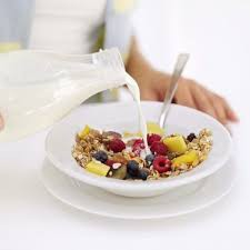 Ngũ Cốc Calbee Đỏ Nội Địa Nhật Bản Loại 750g