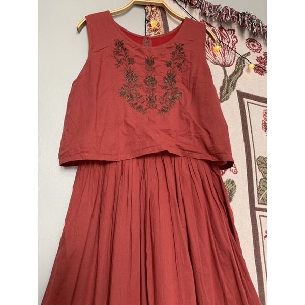 2hand Wind's Clothes 🥀 Váy xô Nhật đỏ đô hoạ tiết thêu vintage