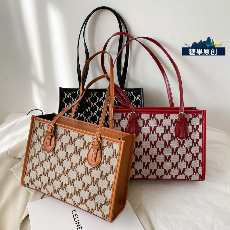 Túi đeo chéo JASMIN NOIR bằng da PU phong cách thời trang cổ điển