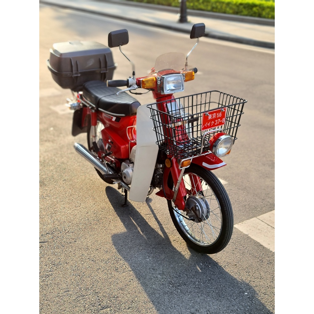 #04 Kính chắn gió xe cub đèn vuông Original