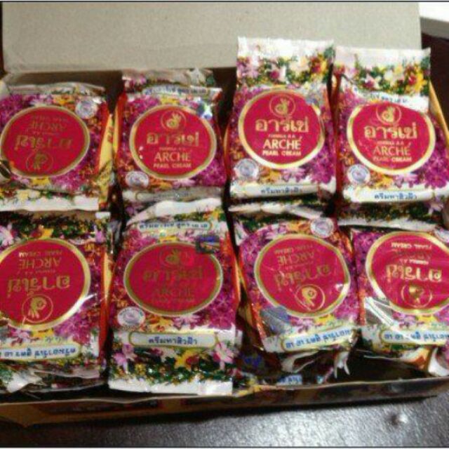 Kem Sâm Arche  thái nắp đen