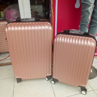 Valy, 24,26,28