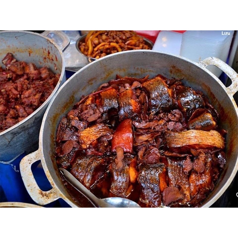 Cá kho thịt kho Trinh hàng bè
