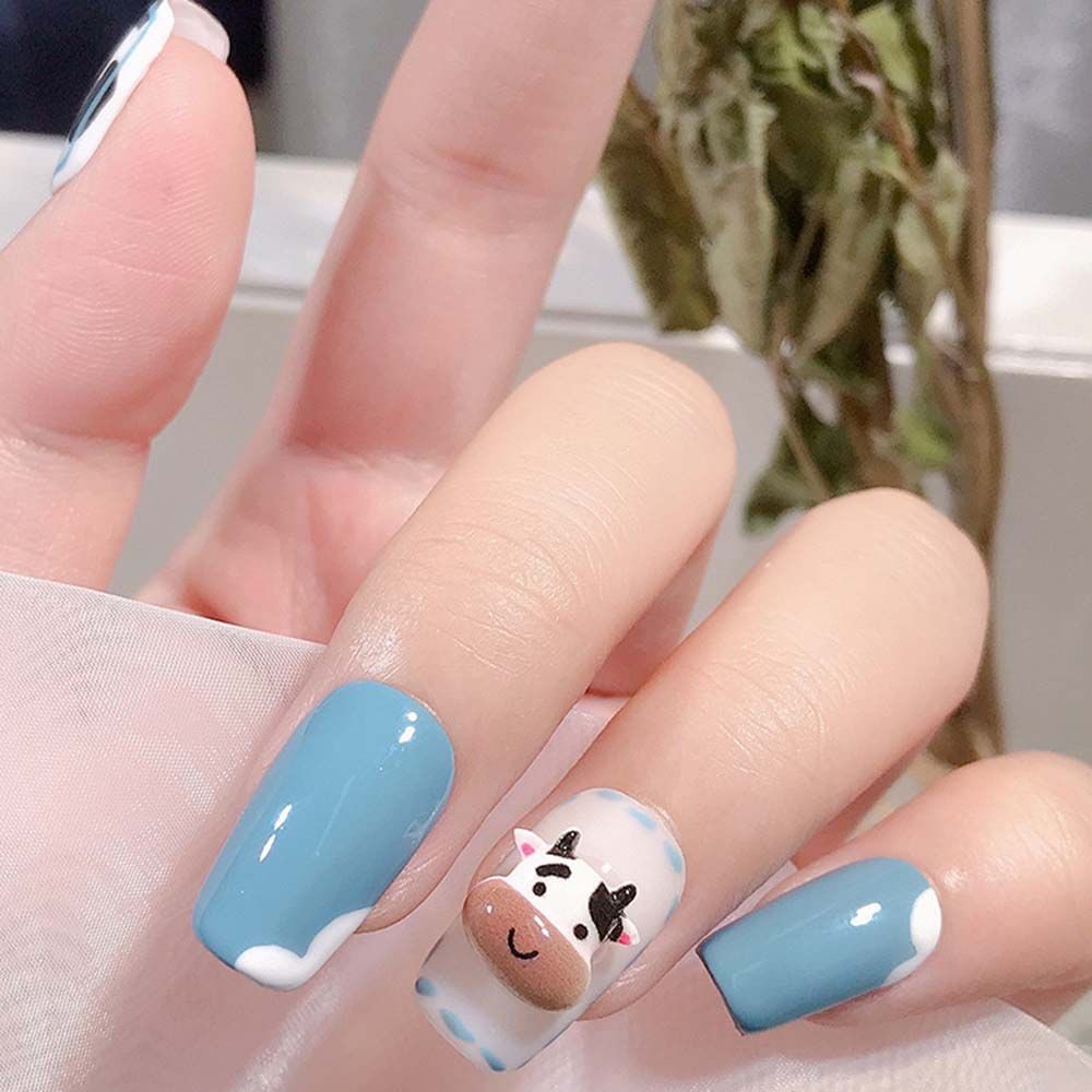 Charm nail bò sữa cute cho chị em trang trí móng xinh