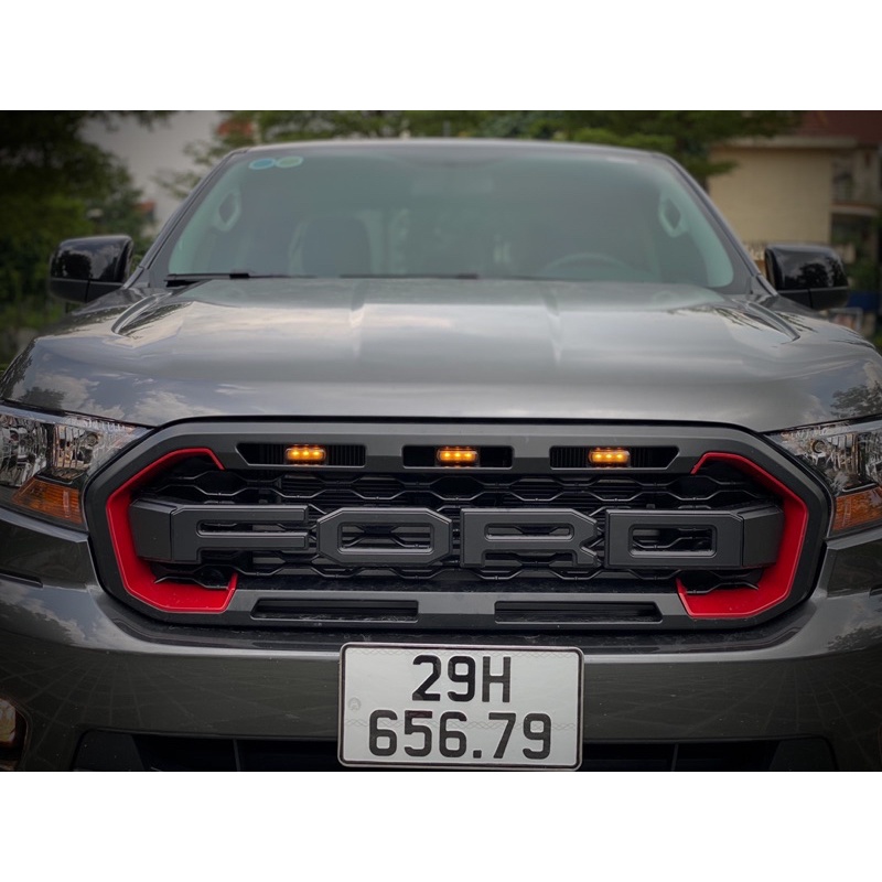 Bộ Đèn Led Định Vị Gắn Lưới Tản Nhiệt Mặt Calang dành cho Các Dòng Xe Ô Tô