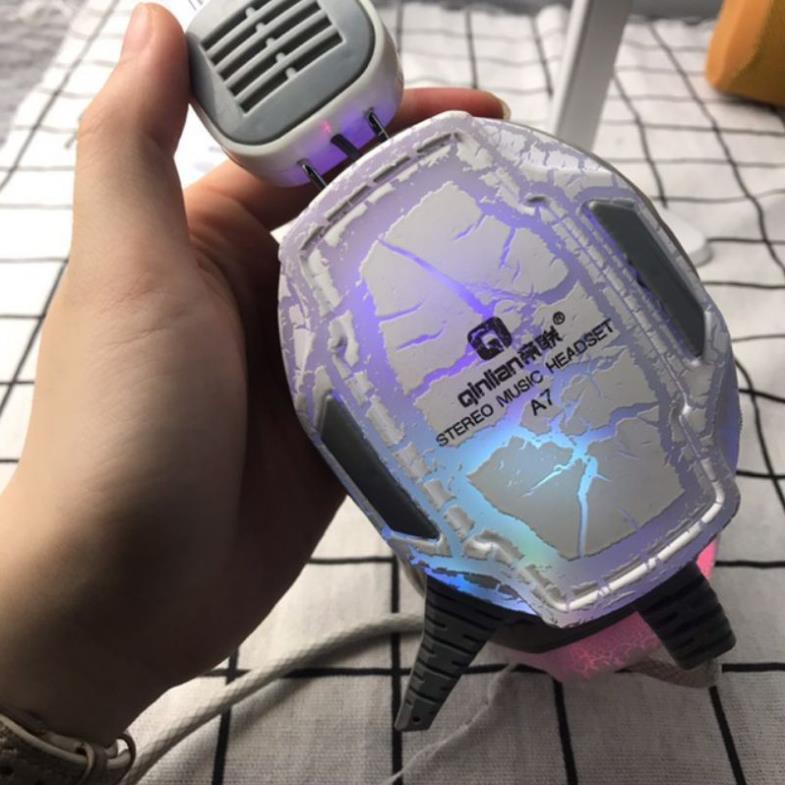 Tai Nghe Chụp Tai Gaming Có Mic Hiệu Ứng Đèn Led Đổi Màu Dùng Được Cho Máy Tính Lap Top Điện Thoại Qinlian A7 | BigBuy360 - bigbuy360.vn