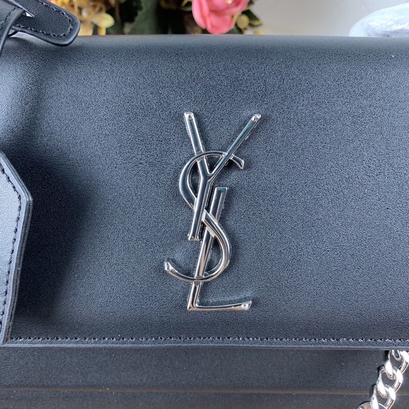 Túi xách Yves sanit laurent màu đen size 22cm