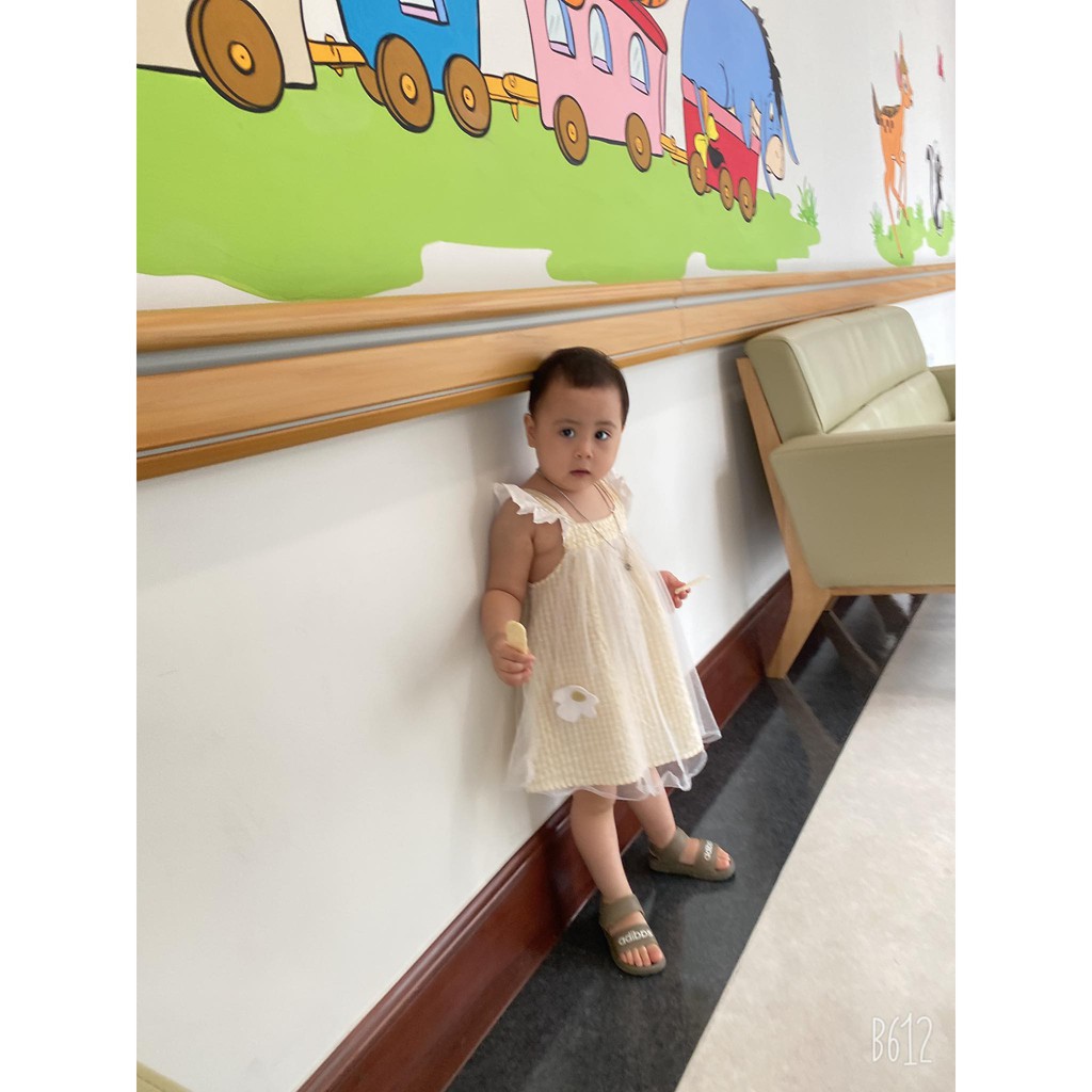 Váy voan cho bé, váy hai dây xòe kẻ caro vàng cho bé 7-17kg