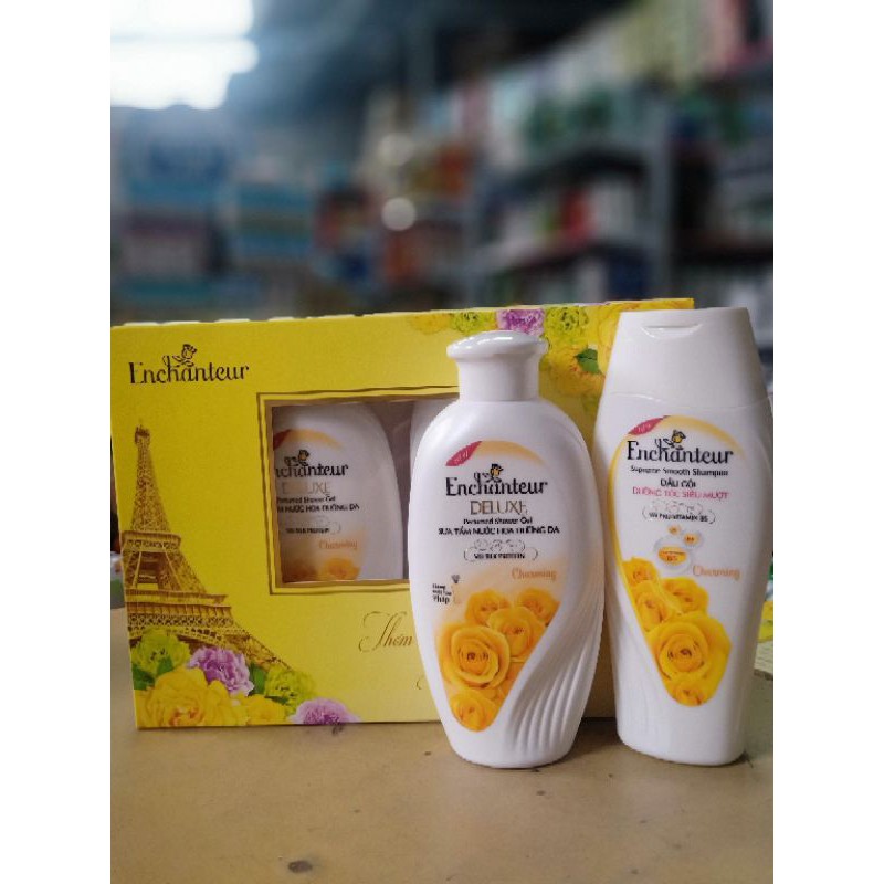 Hộp quà bộ đôi sữa tắm &amp; dầu gội ENCHANTEUR  chamrming 180g.