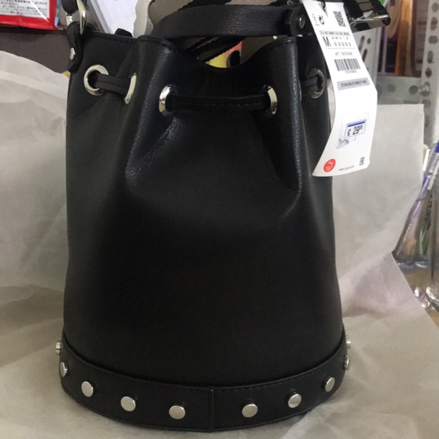 Túi Zara Bucket bag