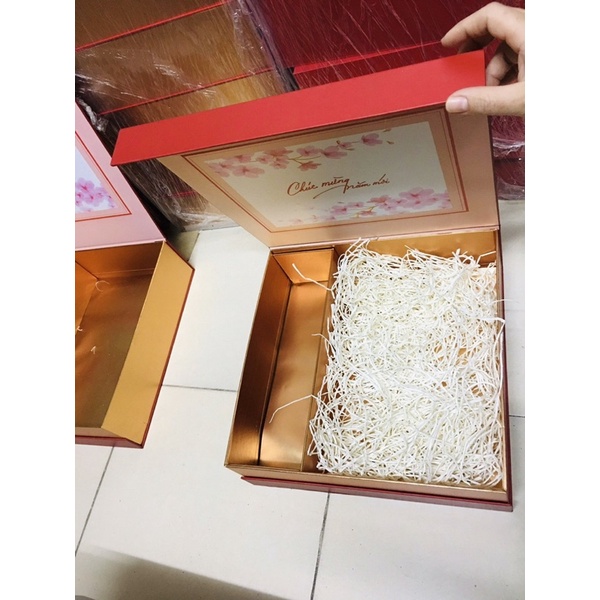 Hộp quà Tết