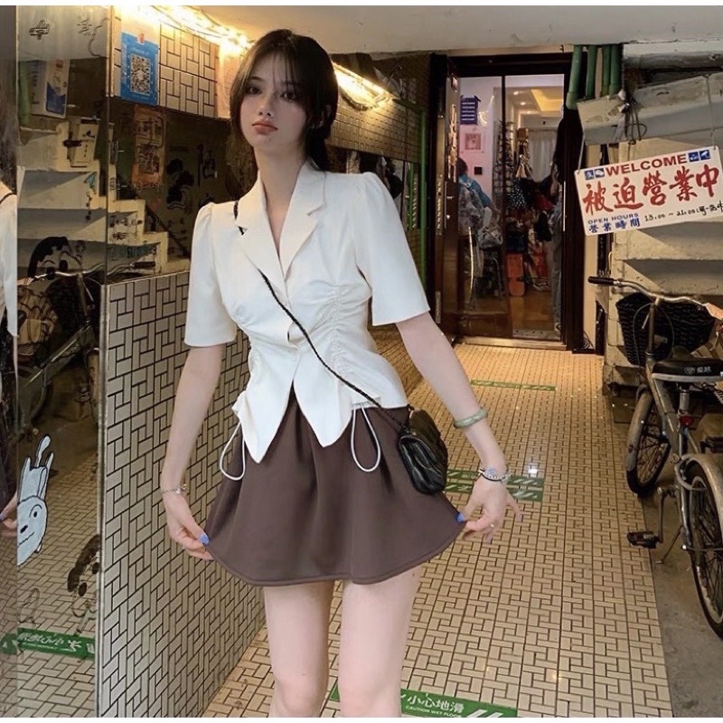 Sét áo cổ vest nhúm 2 bên mix chân váy xếp ly to siêu xinh