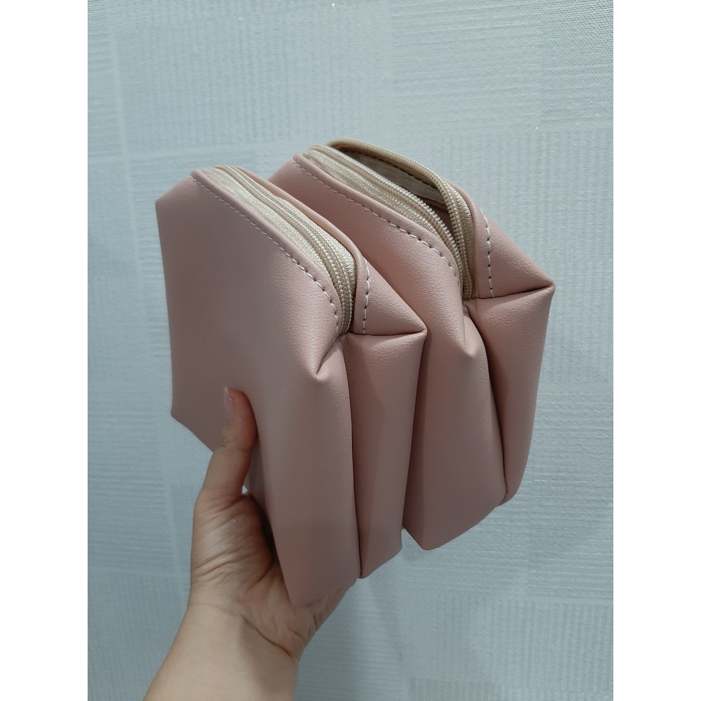 Ví Cầm Tay Size 17cm x 15,5cm Đựng Mỹ Phẩm, Vật Dụng Cá Nhân Tiện Dụng