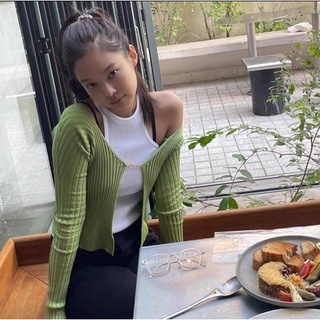 Set áo Jennie len ba lỗ