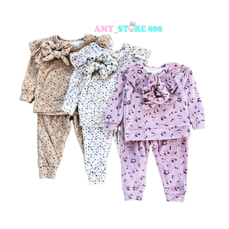 Bộ nỉ nhung BTWEEN bé gái xuất dư mềm mại màu hồng vàng