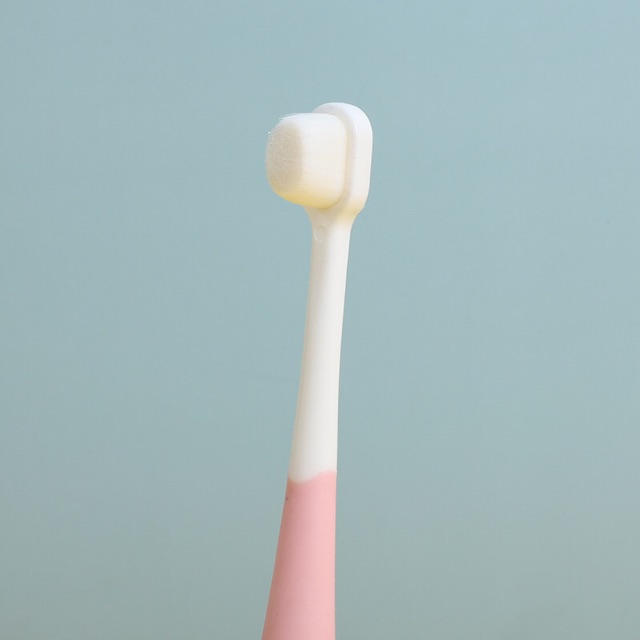 Bàn chải đánh răng sợi lông tơ siêu mềm cho bé hình ngôi sao