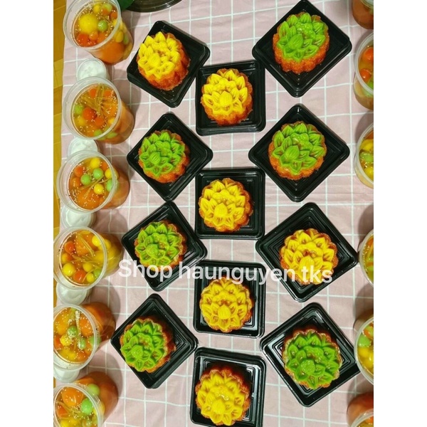 Khuôn trung thu nhấn Vĩnh Trường 200g- mẫu số 3,4,17- rồng,phụng,sen- dùng nhấn bánh trung thu,dẻo nướng,nhấn xôi