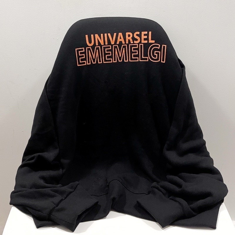 Áo nỉ UNIVAR bo gấu TT6