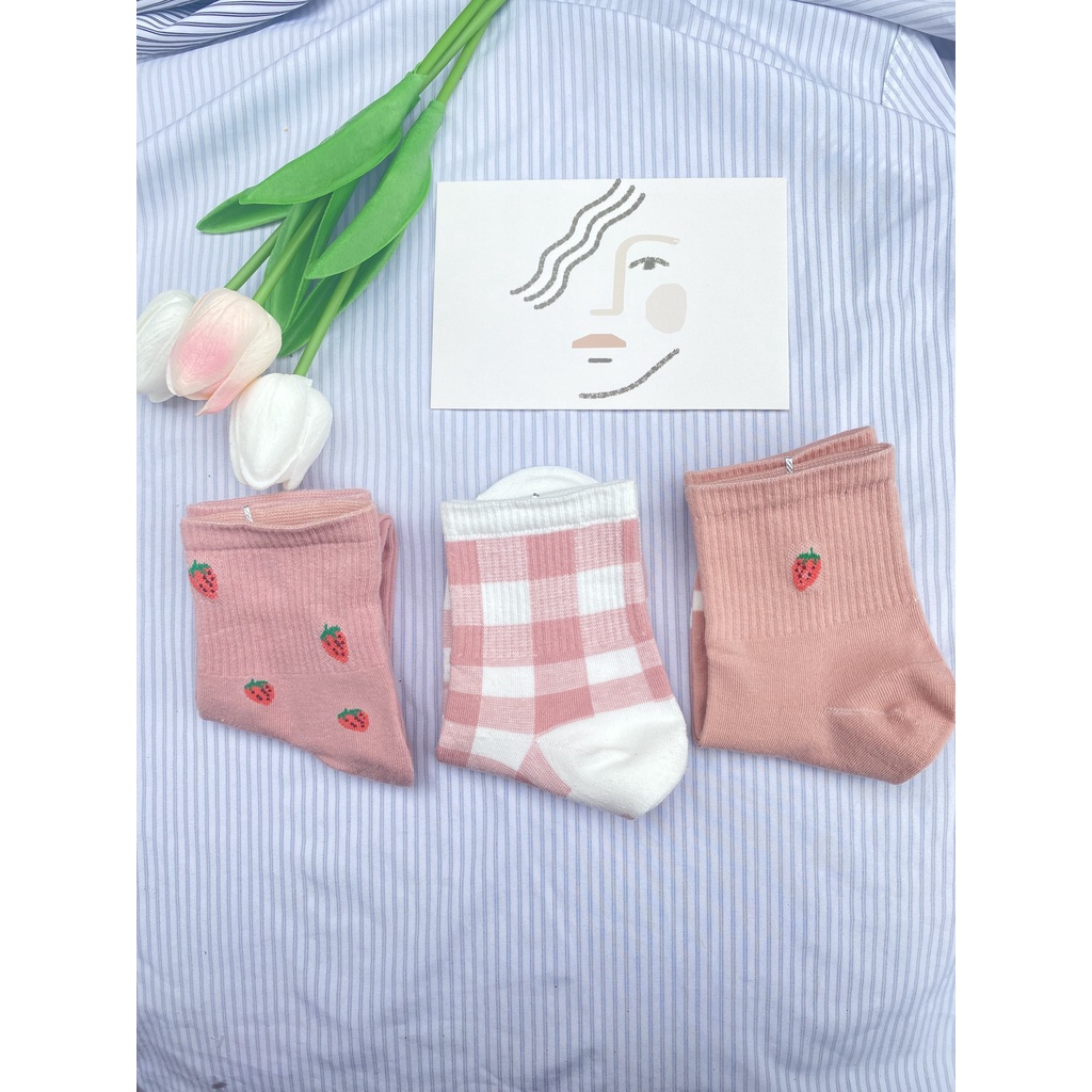 Tất nữ tone hồng Muzini tất cổ cao in hình họa tiết dâu hồng dễ thương TN209