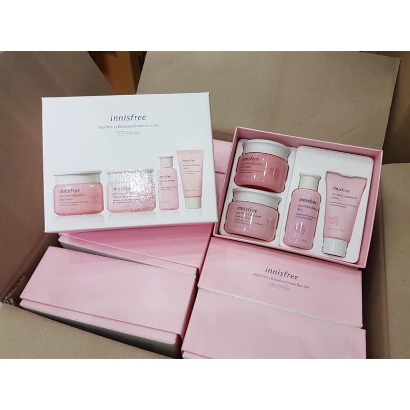 SET DƯỠNG TRẮNG DA & DƯỠNG ẨM INNISFREE JEJU HOA ANH ĐÀO